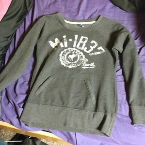 Crew neck sweatshirt
